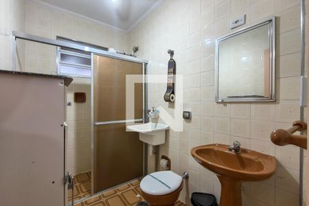 Banheiro  de apartamento para alugar com 1 quarto, 70m² em Vila Caiçara, Praia Grande