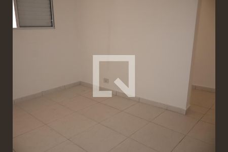 Quarto 2 de casa para alugar com 2 quartos, 33m² em Parque Independencia, São Paulo