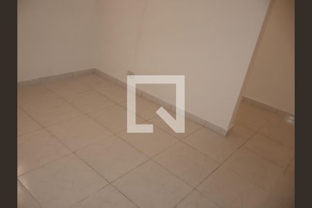 Quarto 2 de casa para alugar com 2 quartos, 33m² em Parque Independencia, São Paulo