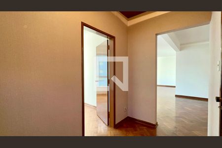 Hall social de apartamento à venda com 3 quartos, 224m² em Consolação, São Paulo