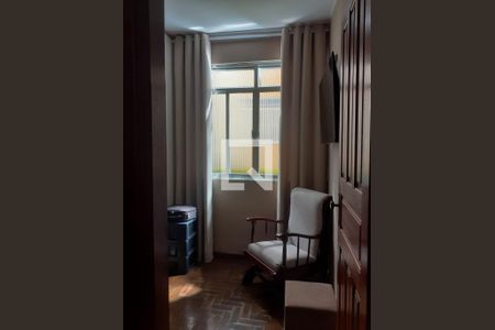 Sala de apartamento para alugar com 2 quartos, 45m² em Mosela, Petrópolis