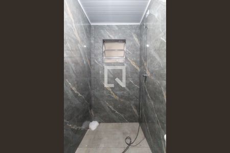 Banheiro de casa para alugar com 1 quarto, 59m² em Vila Lourdes, São Paulo