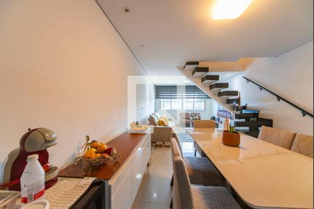 Sala de casa à venda com 3 quartos, 166m² em Vila Bela Vista, Santo André