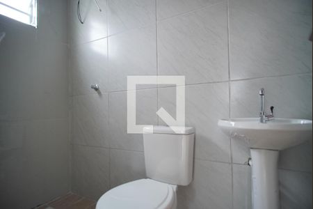Banheiro de apartamento para alugar com 1 quarto, 46m² em Sarandi, Porto Alegre
