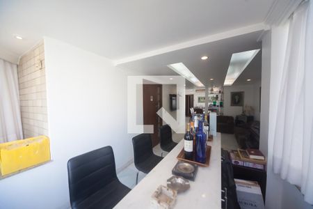 Sala de apartamento à venda com 3 quartos, 137m² em Sion, Belo Horizonte