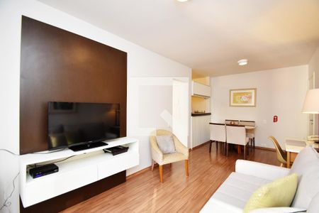 Sala de estar de apartamento à venda com 1 quarto, 45m² em Jardim Paulista, São Paulo