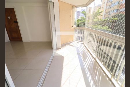 Apartamento para alugar com 3 quartos, 136m² em Costa Azul, Salvador