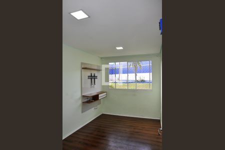 Detalhe - Sala e Sala de Jantar de apartamento para alugar com 2 quartos, 42m² em Pirituba, São Paulo
