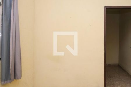 Sala de casa para alugar com 2 quartos, 45m² em Rocha Sobrinho, Mesquita