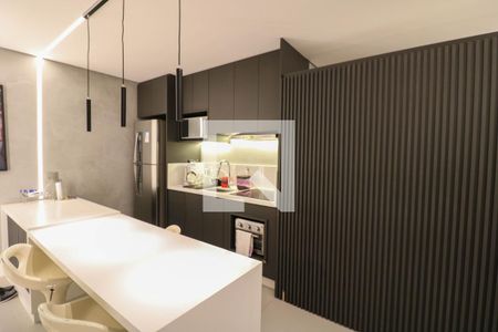 Sala / Cozinha de apartamento para alugar com 1 quarto, 47m² em Campo Belo, São Paulo