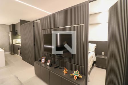Sala / Cozinha de apartamento para alugar com 1 quarto, 47m² em Campo Belo, São Paulo