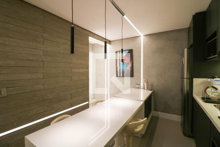 Sala / Cozinha de apartamento para alugar com 1 quarto, 47m² em Campo Belo, São Paulo