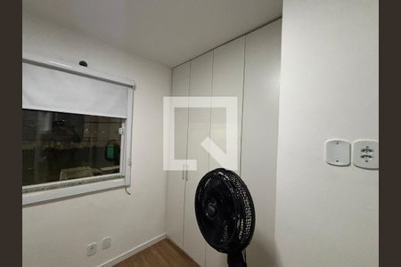 Quarto de casa de condomínio à venda com 2 quartos, 100m² em Campo Grande, Rio de Janeiro