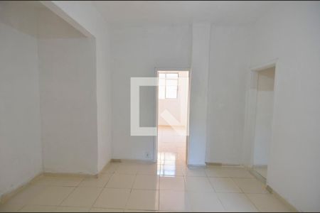 Sala de apartamento para alugar com 2 quartos, 65m² em Benfica, Rio de Janeiro