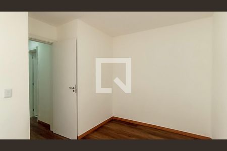 Quarto 1  de apartamento para alugar com 2 quartos, 45m² em Tristeza, Porto Alegre