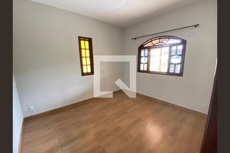 Quarto de casa para alugar com 2 quartos, 100m² em Jardim Mariléa, Rio das Ostras