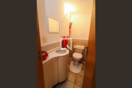 Lavabo de casa de condomínio à venda com 3 quartos, 212m² em Cavalhada, Porto Alegre