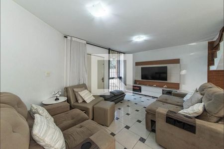 Casa à venda com 4 quartos, 249m² em Parque Jabaquara, São Paulo