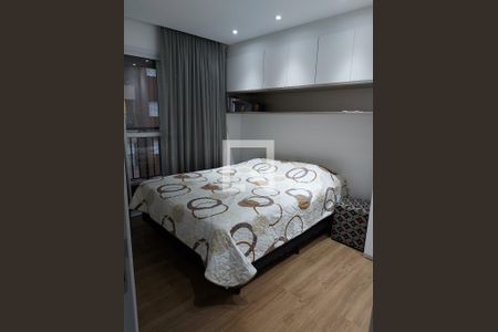 Suíte de apartamento à venda com 3 quartos, 76m² em Jardim Tupanci, Barueri