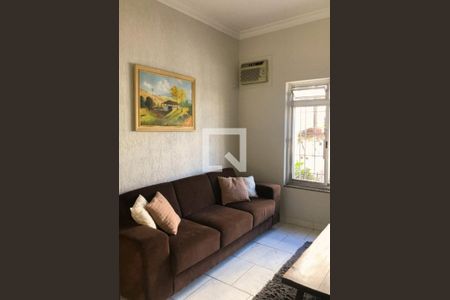 Casa à venda com 4 quartos, 220m² em Vila Olímpia, São Paulo