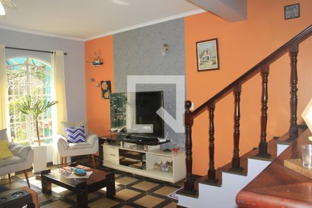 Sala  de casa à venda com 4 quartos, 180m² em Vila Ristori, Guarulhos