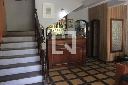 Sala  de casa à venda com 4 quartos, 180m² em Vila Ristori, Guarulhos