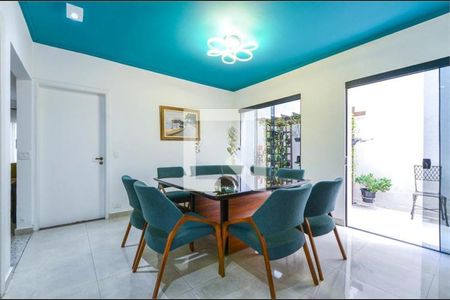 Casa à venda com 4 quartos, 264m² em Pinheiros, São Paulo