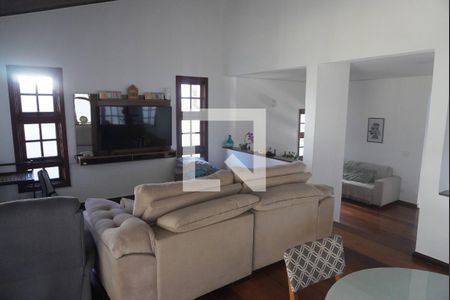 Sala de TV de casa de condomínio à venda com 4 quartos, 322m² em Alphaville, Santana de Parnaíba