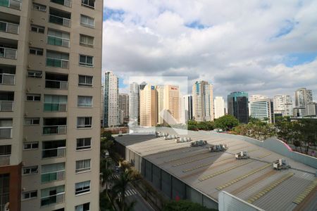 Varanda de kitnet/studio para alugar com 1 quarto, 29m² em Vila Cordeiro, São Paulo