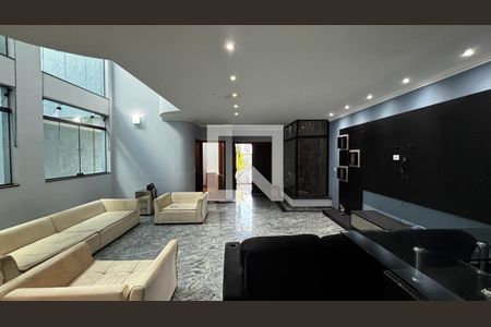 Sala de Estar  de casa para alugar com 4 quartos, 536m² em Vila Alzira, Santo André