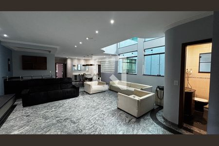 Sala de Estar - Sala de Jantar  de casa para alugar com 4 quartos, 536m² em Vila Alzira, Santo André