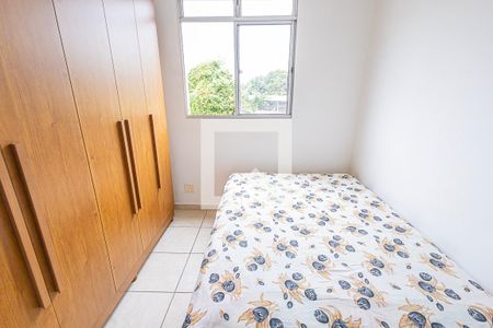 quarto 1 de apartamento para alugar com 2 quartos, 43m² em Planalto, Belo Horizonte