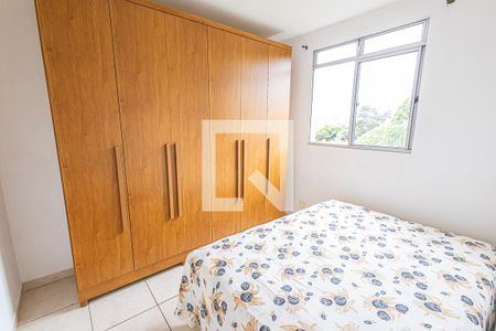 quarto 1 de apartamento para alugar com 2 quartos, 43m² em Planalto, Belo Horizonte
