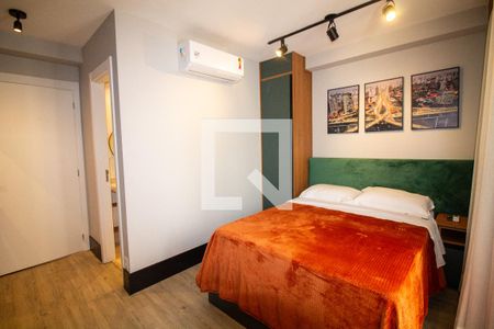 Sala / Quarto - Studio de kitnet/studio à venda com 1 quarto, 38m² em Santo Amaro, São Paulo