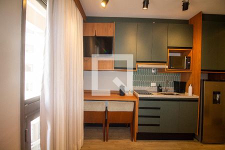 Sala / Quarto - Studio de kitnet/studio à venda com 1 quarto, 38m² em Santo Amaro, São Paulo