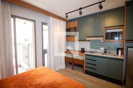 Sala / Quarto - Studio de kitnet/studio à venda com 1 quarto, 38m² em Santo Amaro, São Paulo