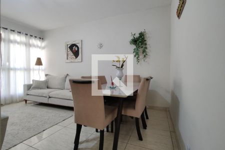 Sala de casa de condomínio à venda com 5 quartos, 218m² em Taquara, Rio de Janeiro