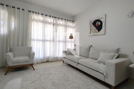 Sala de casa de condomínio à venda com 5 quartos, 218m² em Taquara, Rio de Janeiro