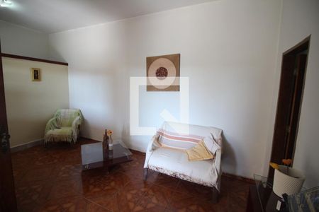 Casa à venda com 4 quartos, 434m² em Lindéia, Contagem