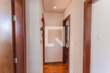 Corredor de apartamento à venda com 3 quartos, 90m² em Cidade Nova, Belo Horizonte
