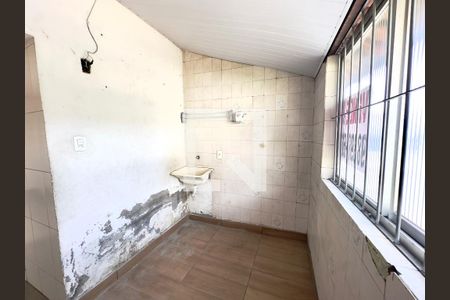 Área de serviço de casa à venda com 2 quartos, 70m² em Parque Pedro II, Belo Horizonte