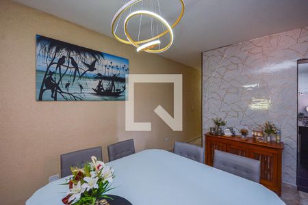 Casa à venda com 4 quartos, 340m² em Jardim Primavera, São Paulo
