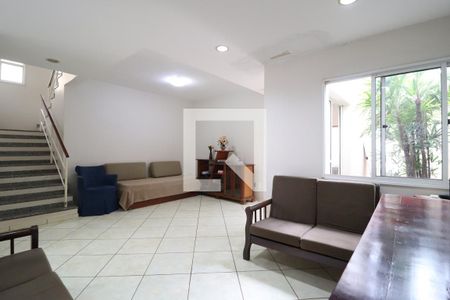 Sala de casa para alugar com 3 quartos, 196m² em Jardim Patricia, Uberlândia