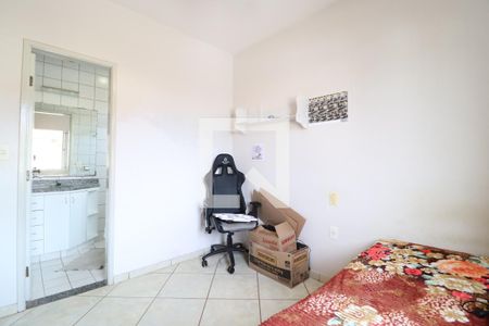 Quarto 1 - Suíte de casa para alugar com 3 quartos, 196m² em Jardim Patricia, Uberlândia