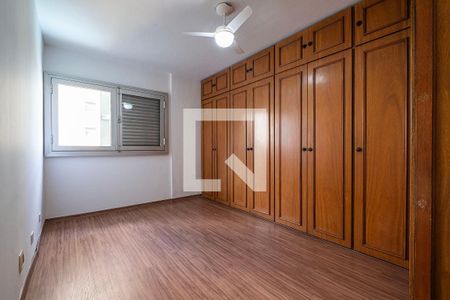 Suíte de apartamento para alugar com 3 quartos, 119m² em Alto de Pinheiros, São Paulo
