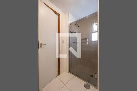 Suíte de apartamento para alugar com 3 quartos, 119m² em Alto de Pinheiros, São Paulo