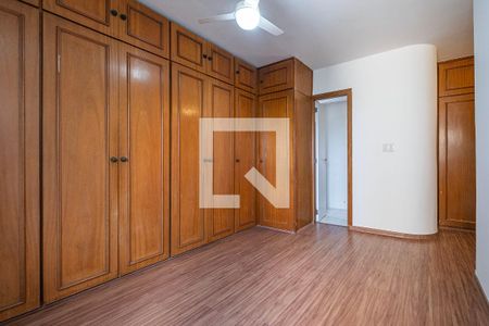 Suíte de apartamento para alugar com 3 quartos, 119m² em Alto de Pinheiros, São Paulo