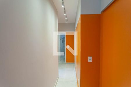 Corredor de apartamento para alugar com 3 quartos, 110m² em Santa Monica, Belo Horizonte