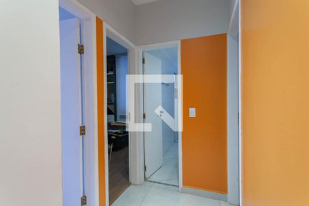 Corredor de apartamento para alugar com 3 quartos, 110m² em Santa Monica, Belo Horizonte