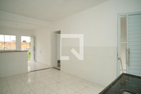 Cozinha de casa de condomínio para alugar com 2 quartos, 58m² em Inoan, Maricá